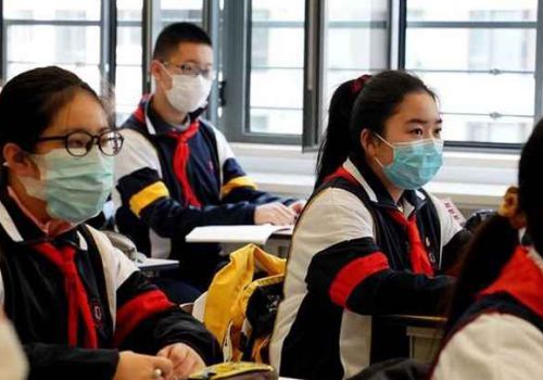 Trung Quốc tranh cãi nảy lửa về đề xuất bỏ học tiếng Anh